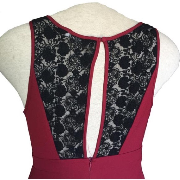 Poema Open Back 🎄Christmas Red Lace Detail Dress - Picture 2 of 5